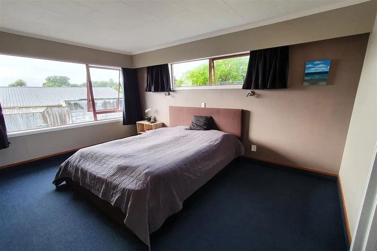 Photo of property in 12 Russell Drive, Oakura, 4314