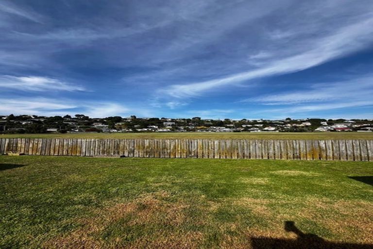 Photo of property in 402b Ngatai Road, Bellevue, Tauranga, 3110