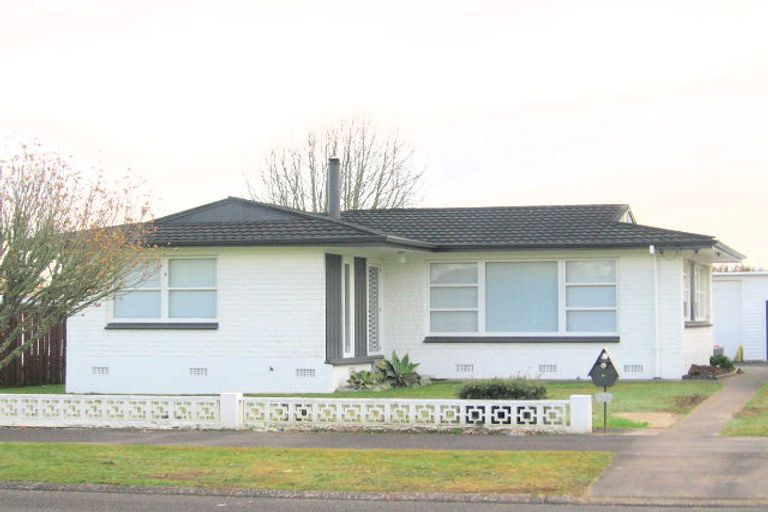 Photo of property in 24 Cecil Street, St Andrews, Hamilton, 3200