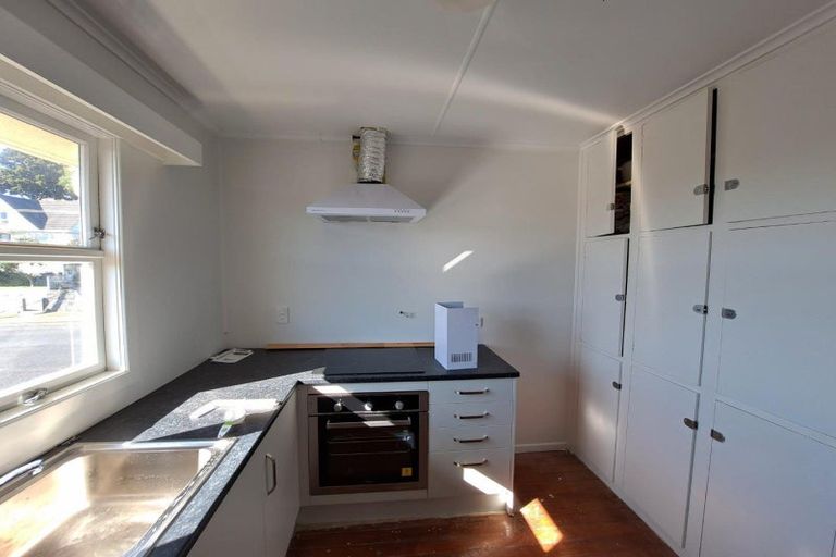 Photo of property in 220 Powderham Street, New Plymouth, 4310