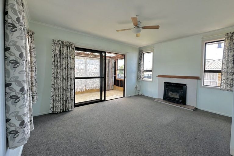 Photo of property in 17 Philip Street, Tokoroa, 3420
