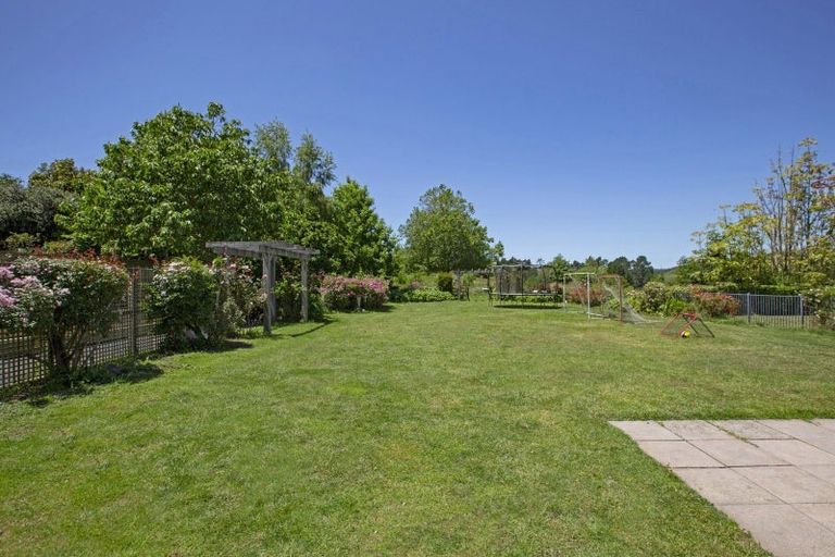 Photo of property in 1006 Tirau Road, Karapiro, Cambridge, 3494