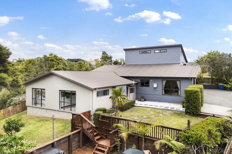 Photo of property in 28 Durbin Court, Greenhithe, Auckland, 0632