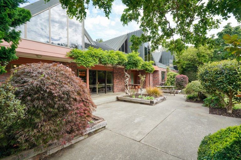 Photo of property in 54 Mckellar Road, Seaward Bush, Invercargill, 9871