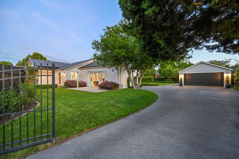 Photo of property in 16 Endeavour Avenue, Flagstaff, Hamilton, 3210