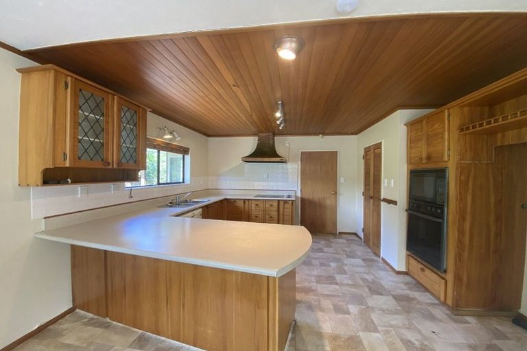 Photo of property in 42 Lakewood Avenue, Churton Park, Wellington, 6037