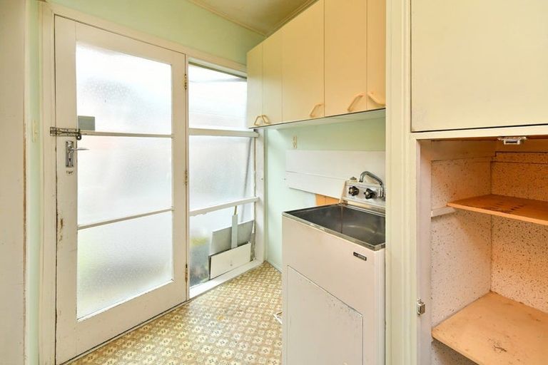 Photo of property in 30 Lynmore Drive, Hillpark, Auckland, 2102