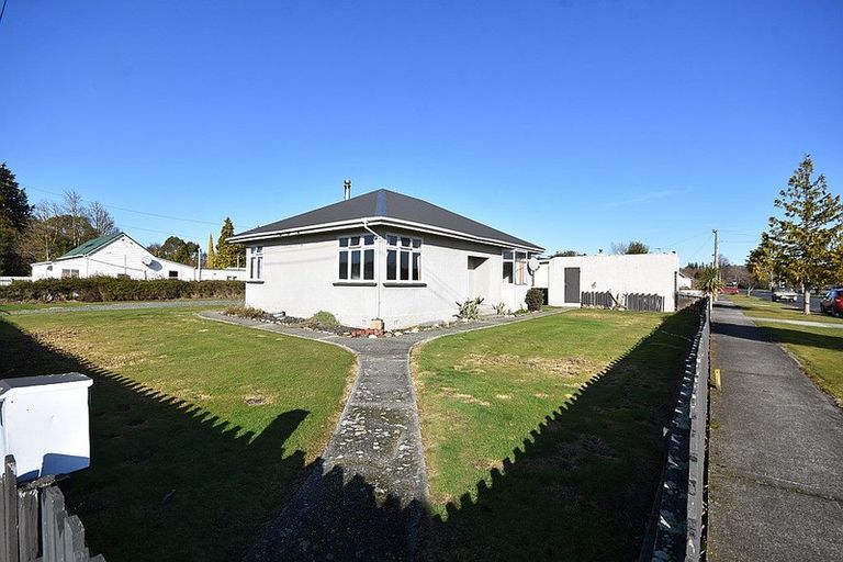 Photo of property in 9 Ossian Street, Milton, 9220