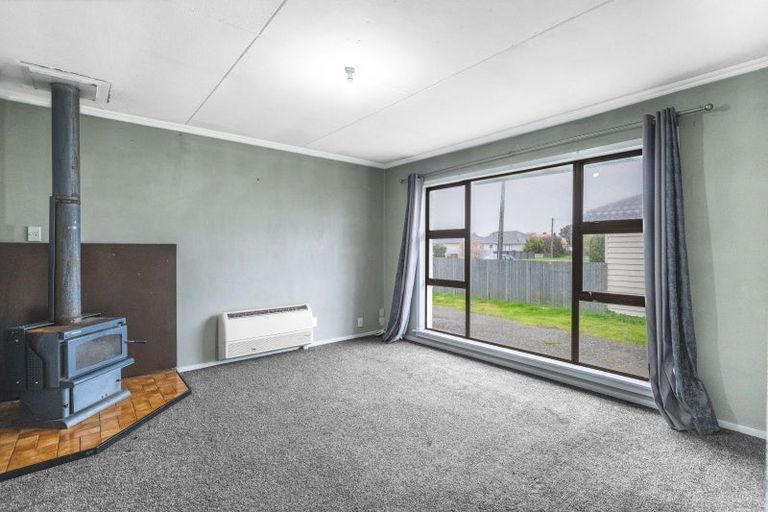 Photo of property in 37 Harvey Street, Grasmere, Invercargill, 9810