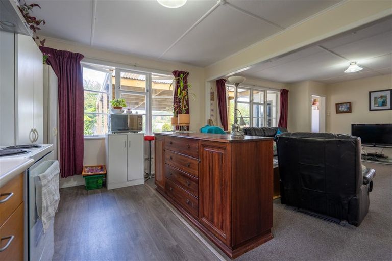 Photo of property in 45 Johnston Road, Kawakawa, 0210