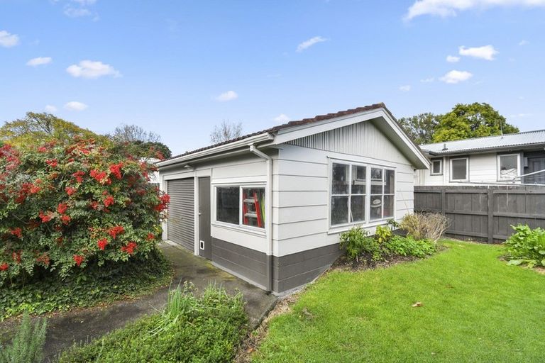 Photo of property in 3 Crampton Place, Manurewa, Auckland, 2102