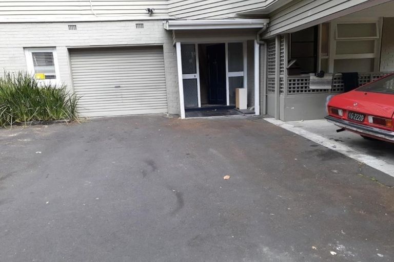 Photo of property in 11 Channel View Road, Campbells Bay, Auckland, 0630