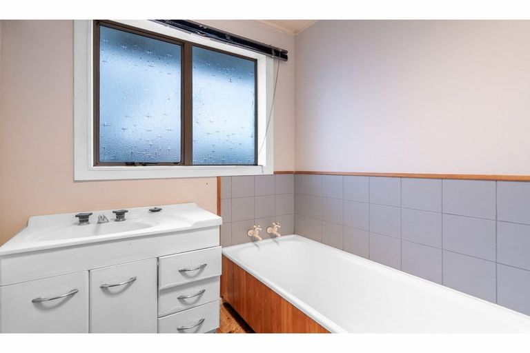 Photo of property in 22 Dunbeath Crescent, Kew, Invercargill, 9812