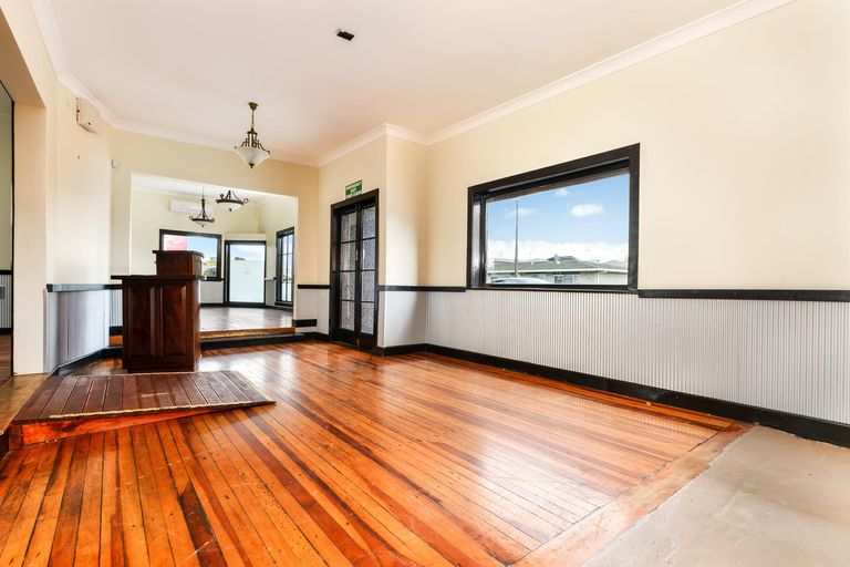 Photo of property in 3 Campbell Street, Palmerston North, 4410