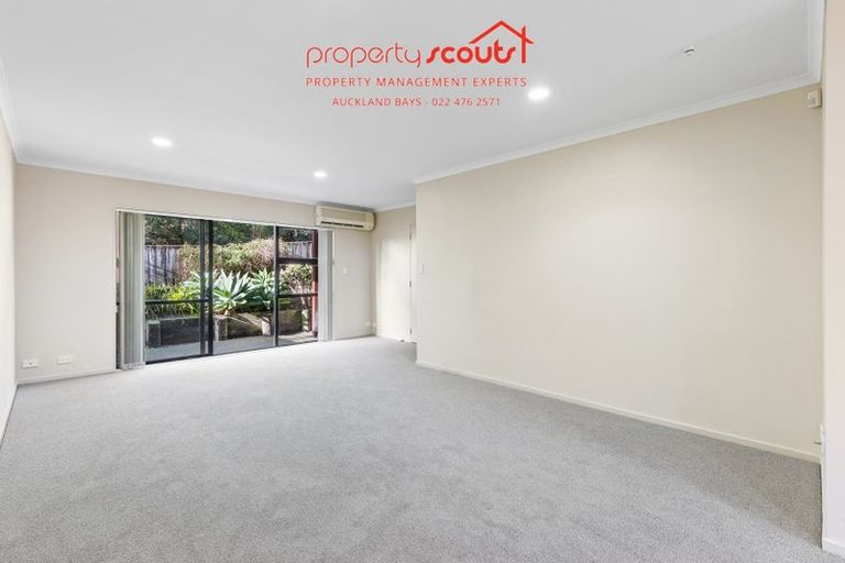 Photo of property in 9/6 Sunnydale Place, Oteha, Auckland, 0632