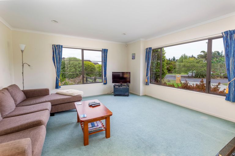 Photo of property in 112 Butcher Road, Pukekohe, 2120