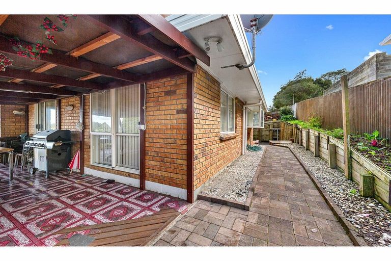 Photo of property in 7 Piper Place, Goodwood Heights, Auckland, 2105