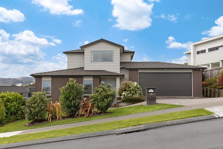 Photo of property in 55 Endeavour Drive, Whitby, Porirua, 5024