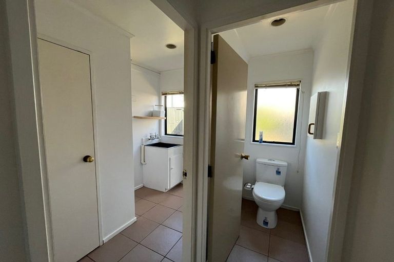 Photo of property in 2/16 Nogat Avenue, Papatoetoe, Auckland, 2024