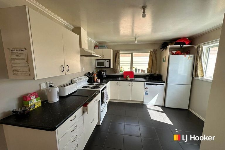 Photo of property in 35 Clyde Street, North Dunedin, Dunedin, 9016