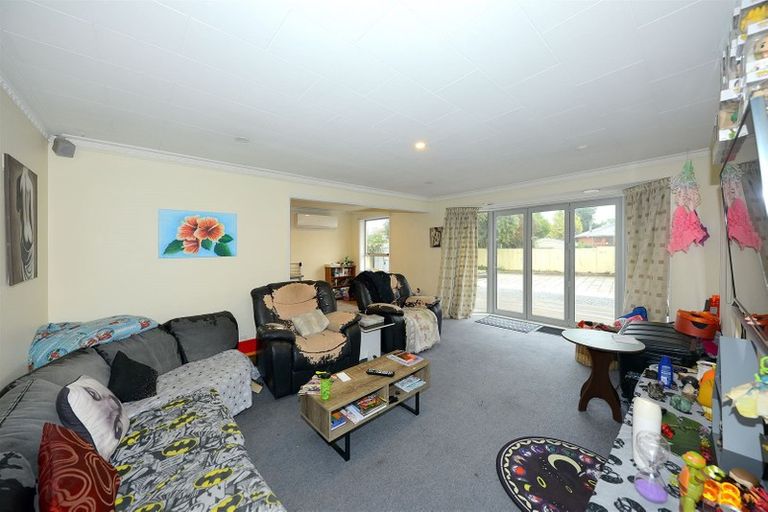 Photo of property in 35 Wilton Crescent, Bishopdale, Christchurch, 8053