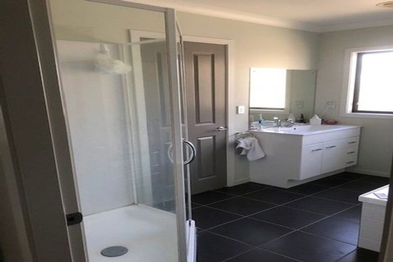 Photo of property in 66 Te Puia Drive, Aotea, Porirua, 5024