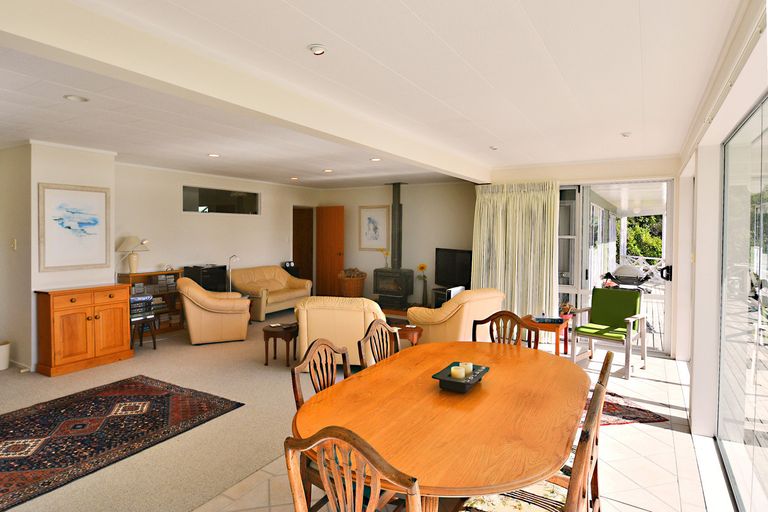 Photo of property in 103 Ridge Road, Howick, Auckland, 2014