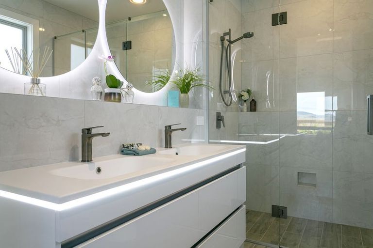 Photo of property in 32 Wai Terrace, Wharewaka, Taupo, 3330