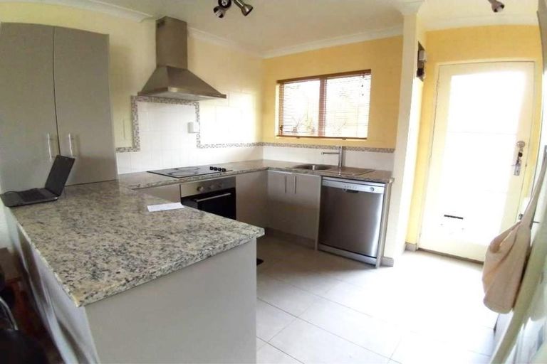 Photo of property in 2/138 Rangatira Road, Beach Haven, Auckland, 0626