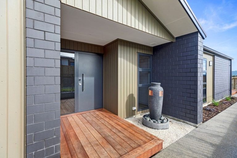 Photo of property in 3 Te Kaka Place, Omokoroa, 3114