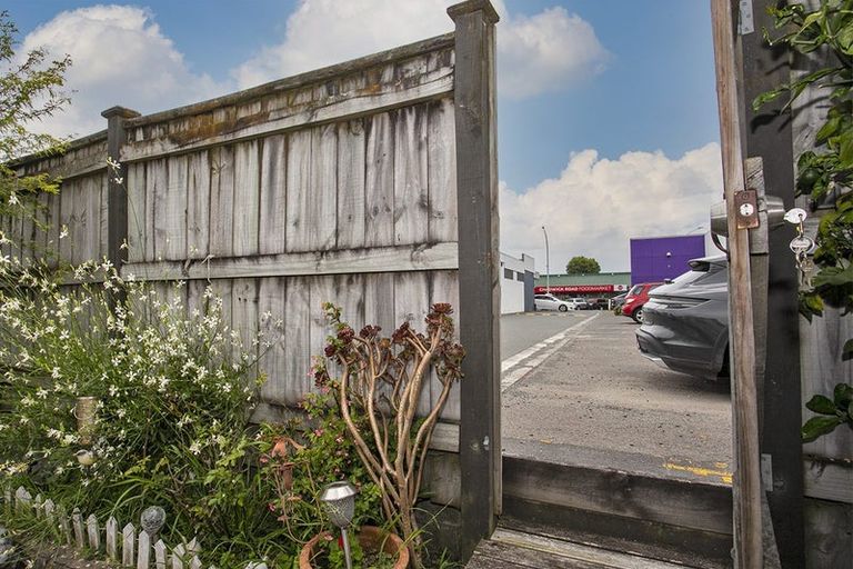 Photo of property in 9c Emmett Street, Greerton, Tauranga, 3112