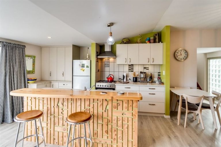 Photo of property in 81 Charles Street, Westshore, Napier, 4110