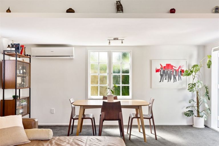 Photo of property in 9 Paewai Road, Glen Eden, Auckland, 0602