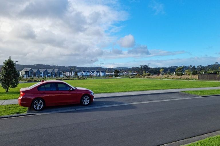 Photo of property in 1d Tarras Road, Kumeu, 0810