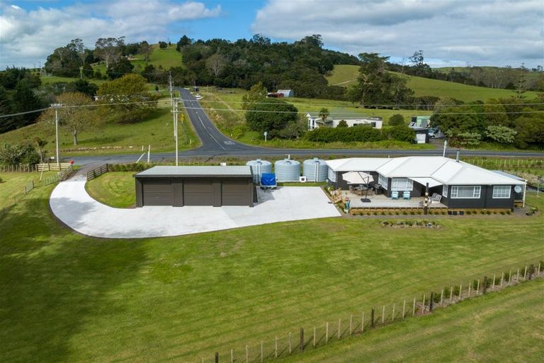 Photo of property in 59 Waikare Road, Kawakawa, 0282