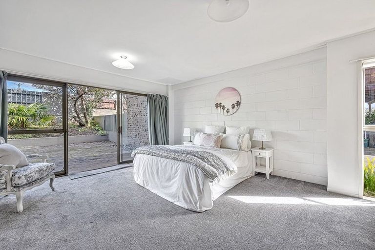 Photo of property in 1/20 Castor Bay Road, Castor Bay, Auckland, 0620