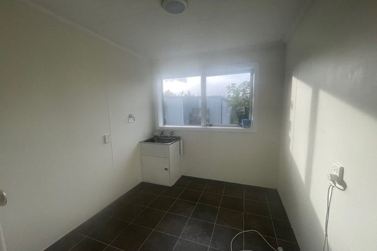 Photo of property in 6 Tybalt Street, Stratford, 4332