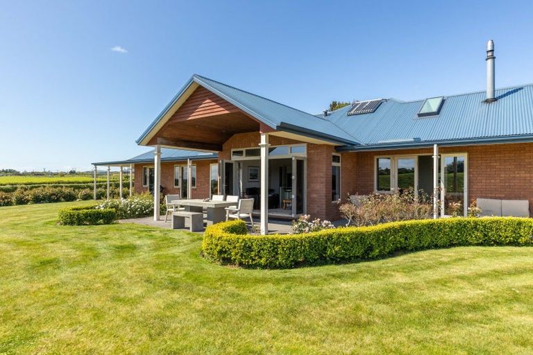 Photo of property in 111 Hurworth Road, Hurworth, New Plymouth, 4371