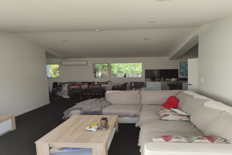 Photo of property in 9/74 Derwent Street, Island Bay, Wellington, 6023