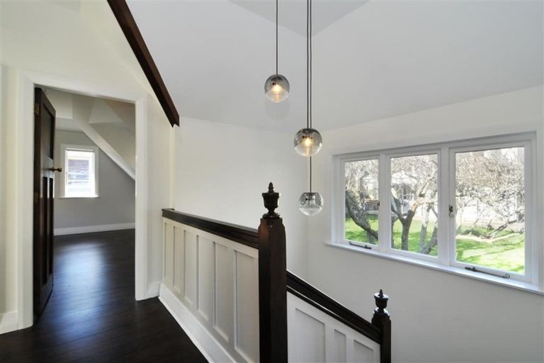 Photo of property in 15 Roscoe Terrace, Wadestown, Wellington, 6012