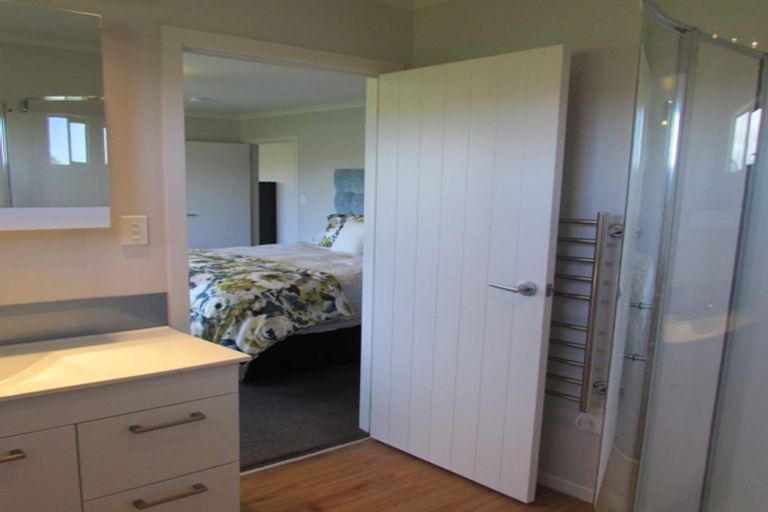 Photo of property in 20 Tasman Close, Aotea, Porirua, 5024