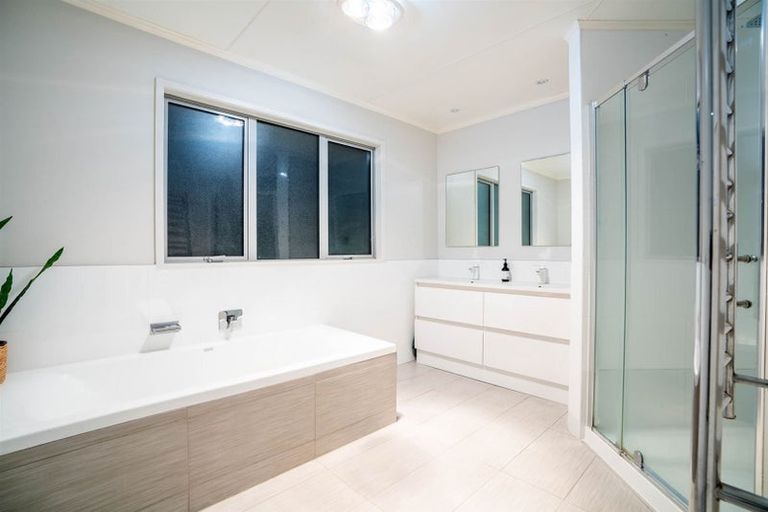 Photo of property in 5 Keswick Crescent, Huntington, Hamilton, 3210