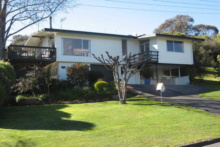 Photo of property in 15a Tainui Drive, Havelock North, 4130