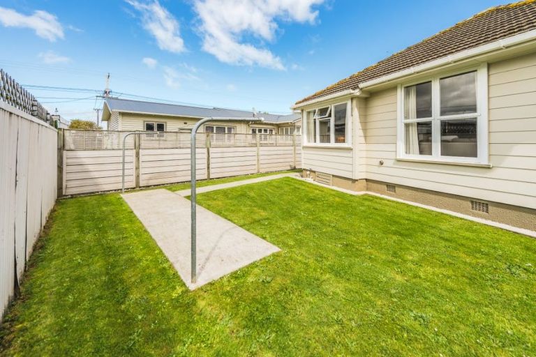 Photo of property in 12 Bignell Street, Gonville, Whanganui, 4501