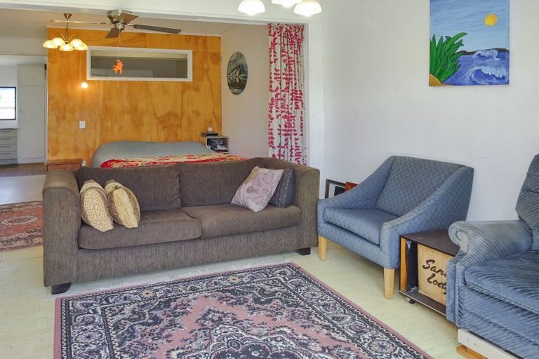 Photo of property in 4/2-4 Himatangi Street, Himatangi Beach, Foxton, 4891