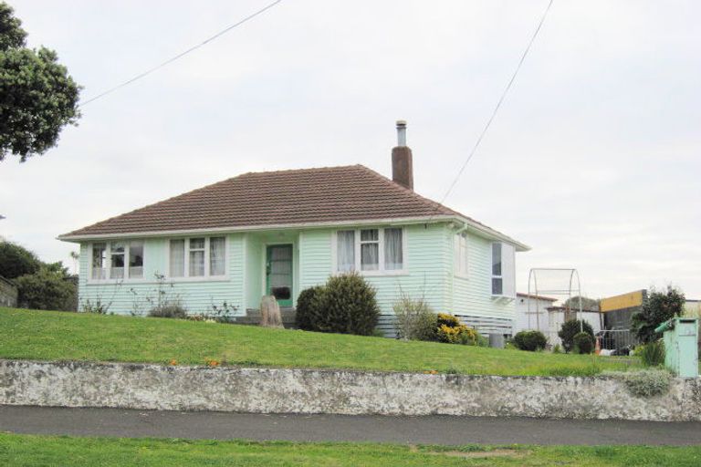 Photo of property in 17 Bedford Street, Fitzroy, New Plymouth, 4312