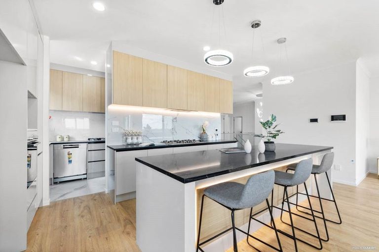 Photo of property in 20 Evergreen Parade, Rosehill, Papakura, 2113