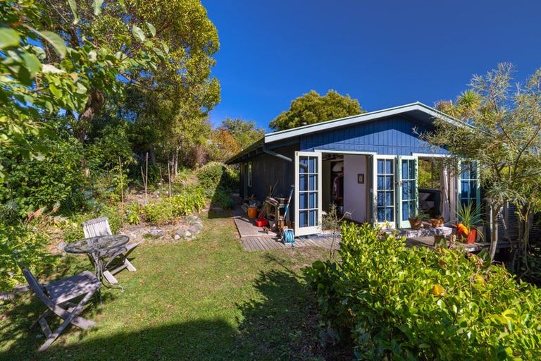 Photo of property in 13 Purau Avenue, Diamond Harbour, 8972