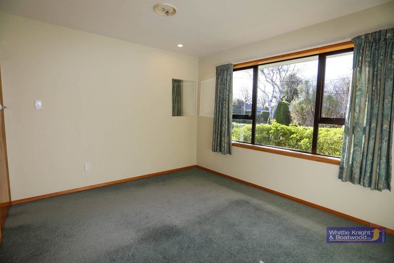 Photo of property in 3 Bevington Street, Avonhead, Christchurch, 8042