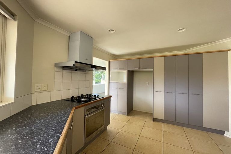 Photo of property in 83 Te Wharau Drive, Greenhithe, Auckland, 0632